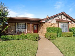 7113 Wind Chime Dr, Fort Worth, TX 76133