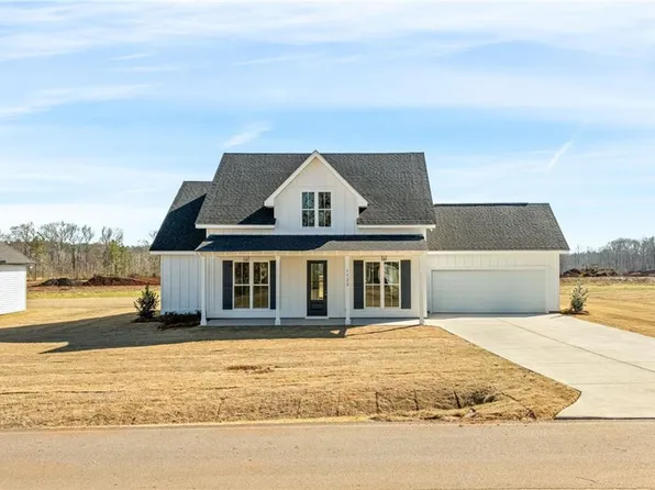 1120 30th St, Valley, AL 36854