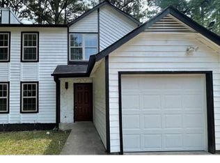 6026 Creekford Dr, Lithonia, GA 30058