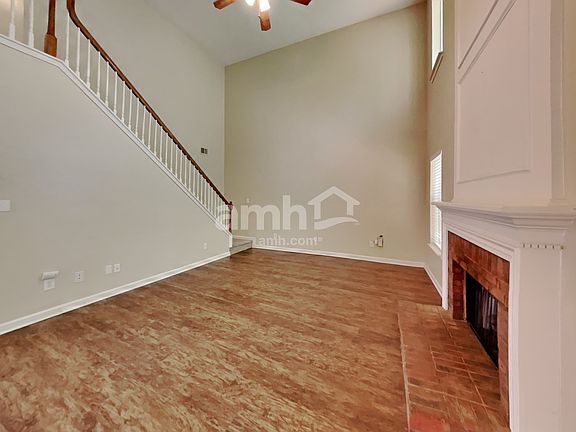 4th image of 7609 Hinman Cres