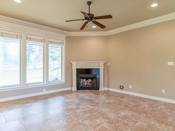 4th image of 116 Sweetheart Ln