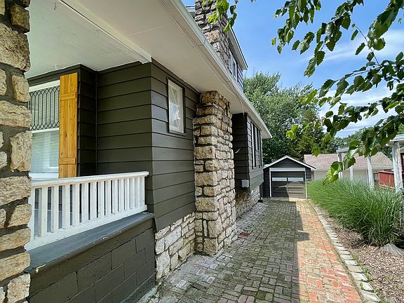 5th image of 550 S Arlington Ave