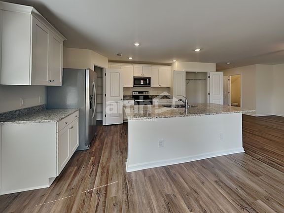 3rd image of 1366 John Swann St