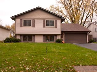 573 98th Ln NW, Coon Rapids, MN 55433
