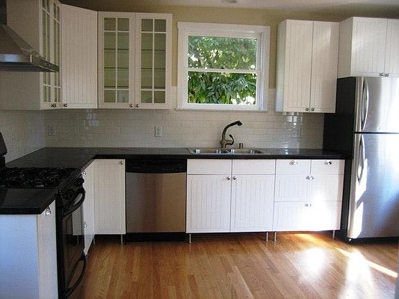 2nd image of 521 N Marengo Ave #523C
