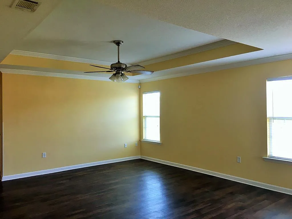 3 Bedroom in the Branch Point Subdivision — Photo 3