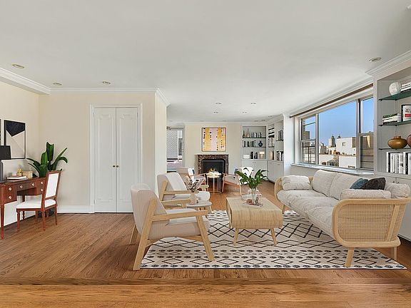 4th image of 8 E 83rd St #Pha