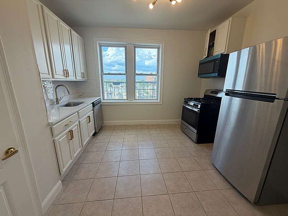 2nd image of 6611 Broadway #E5