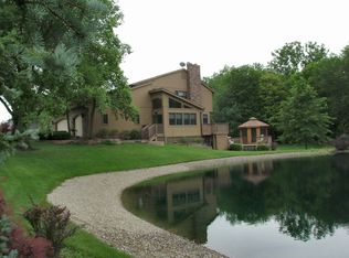 150 Salem Ct, Hinckley, OH 44233