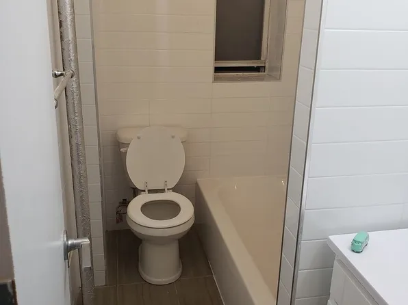 901 Woodcrest Avenue image 4 of 4