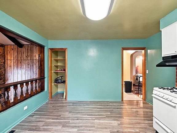 5th image of 7707 N Nora Ave
