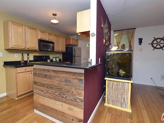 5th image of 6050 Canterbury Dr Unit F111