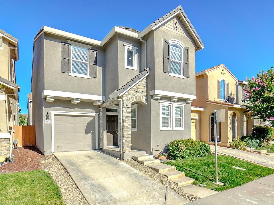 1st image of 2542 Gooseberry Cir