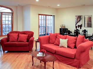 3338 N Sheffield Ave APT 4, Chicago, IL 60657