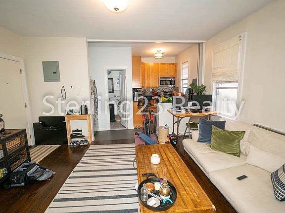 2nd image of 2417 26th St #2R