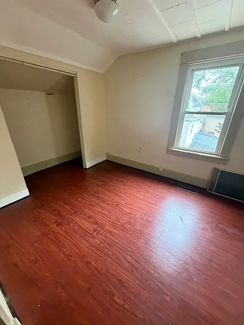 2 bed, $1,000 — Photo 3