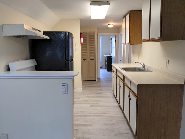 18 Walnut St #2 — Photo 29