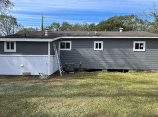 406 Chinaberry Ave, Columbia, MS 39429