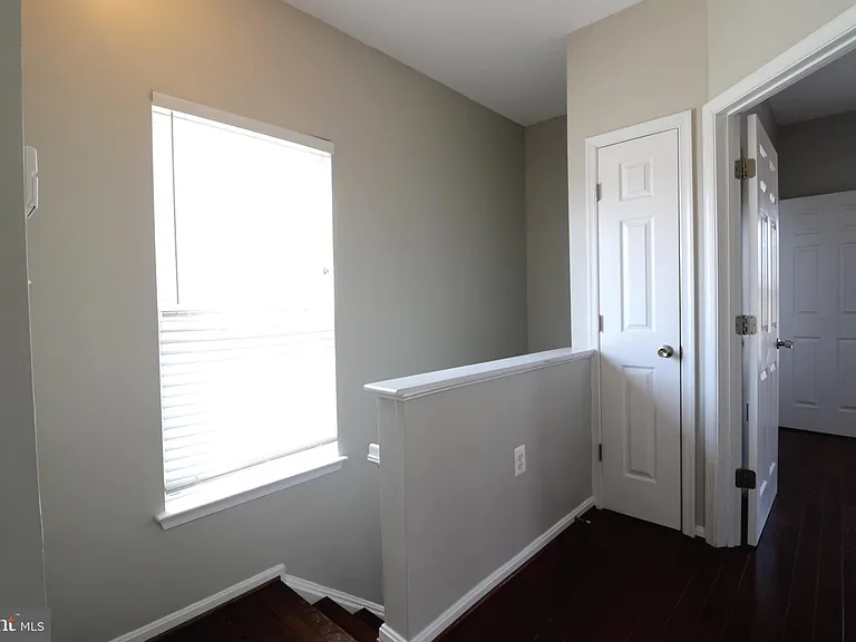 21786 Dragons Green Sq — Photo 16