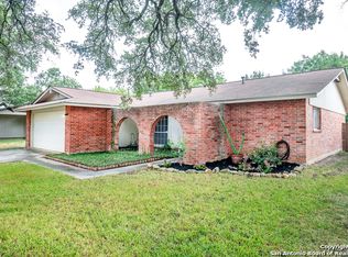8662 Tanbark Dr, San Antonio, TX 78240