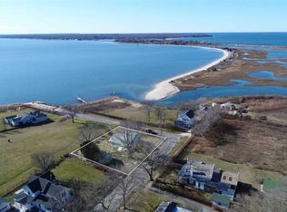 675 Skippers Ln, Orient, NY 11957