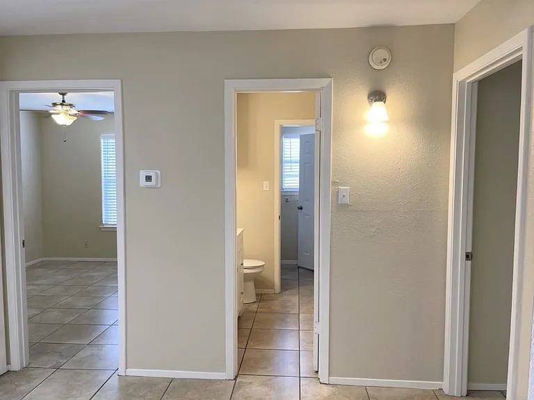117 N Glenwood Dr #D — Photo 10