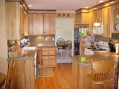2nd image of 944 SE Airpark Dr