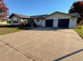 W8534 Cedarbrook Cir, Ladysmith, WI 54848