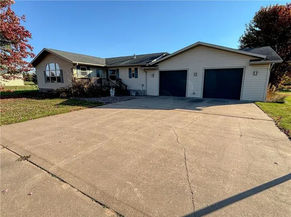W8534 Cedarbrook Circle, Ladysmith, WI 54848