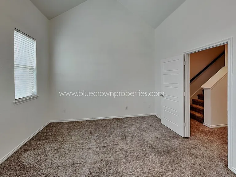 2431 Klamath Dr — Photo 11
