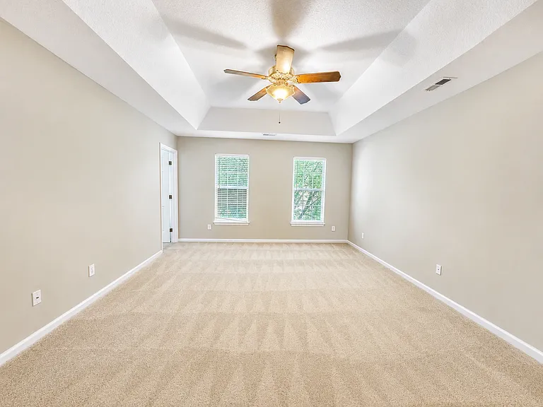 1411 Deer Spring Ct — Photo 18