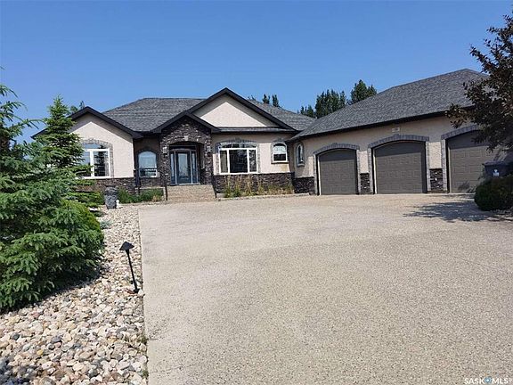 3rd image of 30 Fernwood Bay