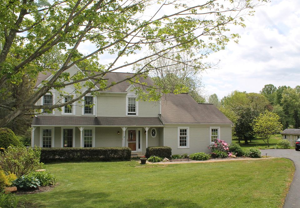 1st image of 120 Spottswood Ln
