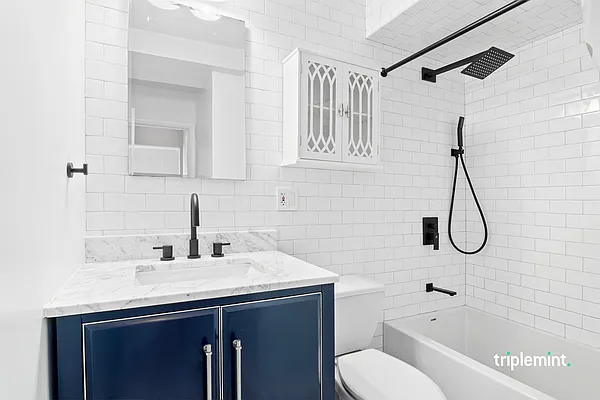 Sold by Triplemint | media 7