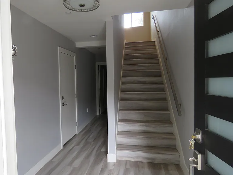 5753 Case Ave #4 — Photo 6