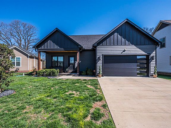 2nd image of 590 Denver Cir