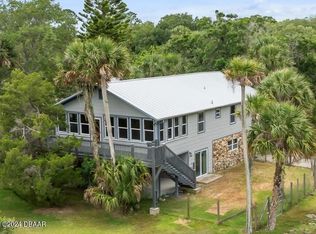 945 Bay Dr, New Smyrna Beach, FL 32168