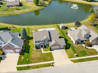 8224 Meadow Bend Dr, Indianapolis, IN 46259