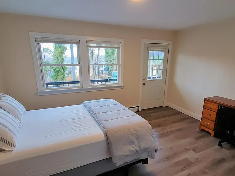 320 Hillview Place — Photo 17