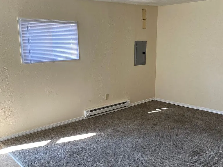1307 S Ebright St #2 — Photo 4