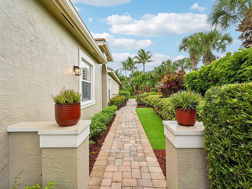 1st image of 101 Isle Verde Way