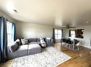 178B Front St, Elizabeth City, NJ 07206