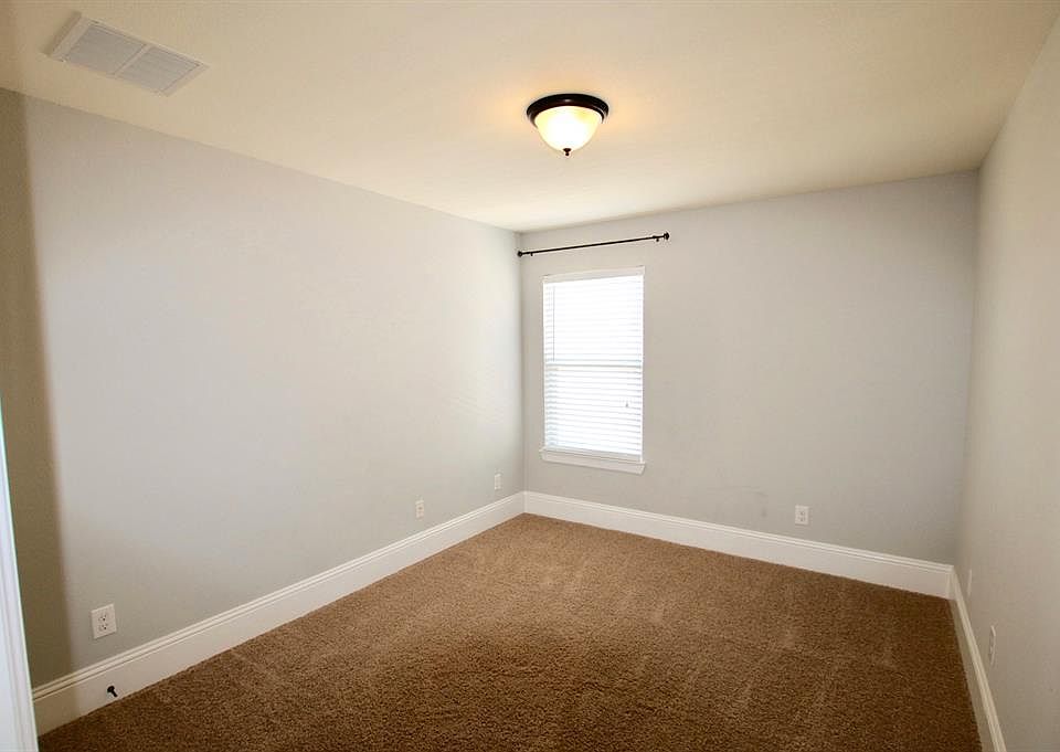 1st image of 28010 Heritage Stream Dr