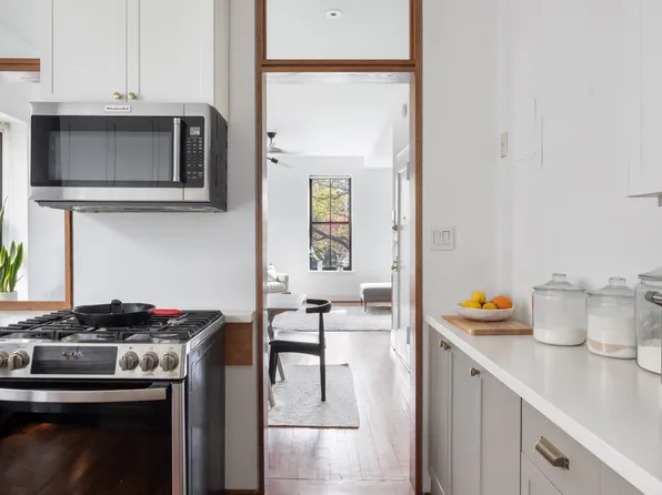 157 Kane Street image 12 of 22