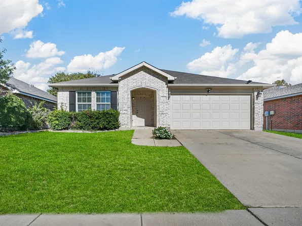 16420 Cowboy Trl, Justin, TX 76247