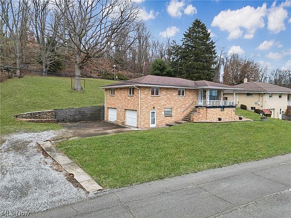 2nd image of 903 Logan Ave