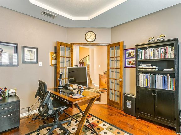 4th image of 8700 Tangleridge Dr