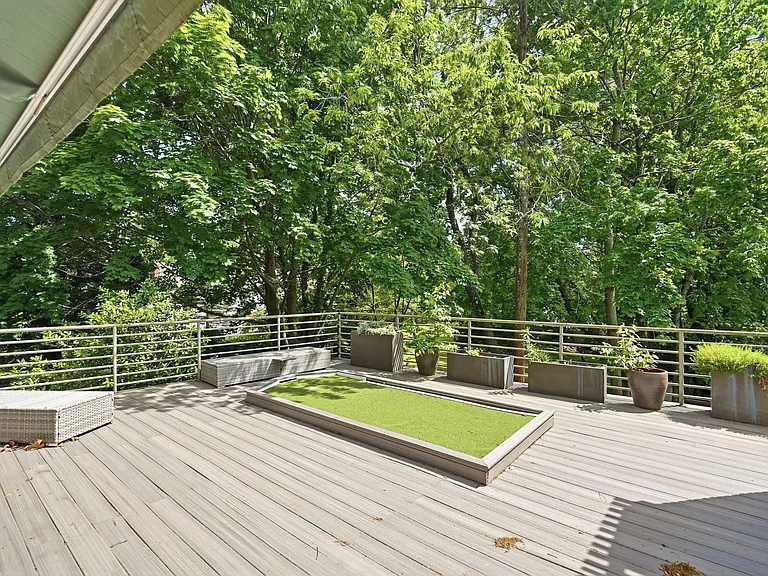 12 Seely Pl — Photo 27