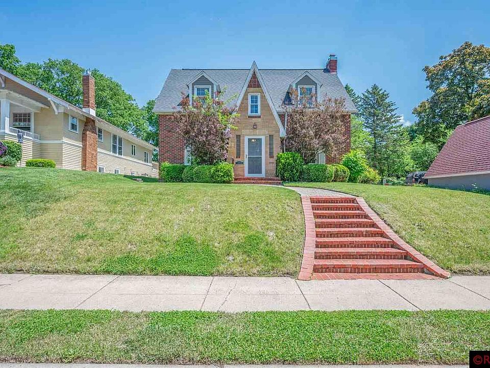 1st image of 149 Linden Ave