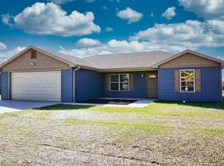 528 Kinleigh Dr, Fulton, MO 65251